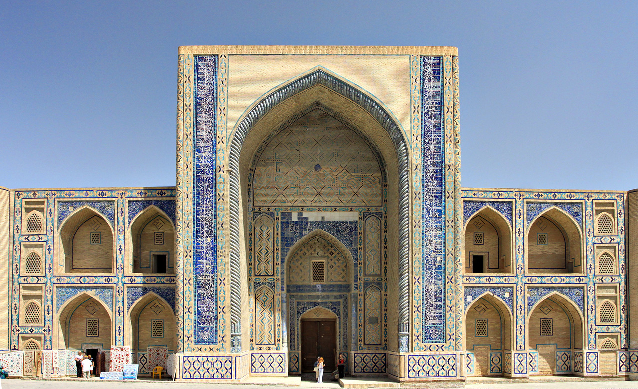 бухара Ulugh_bek_madrasah.jpg
