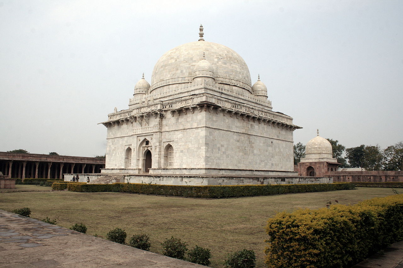 инд мальва 280px-Hoshang_Shah_Tomb.jpg