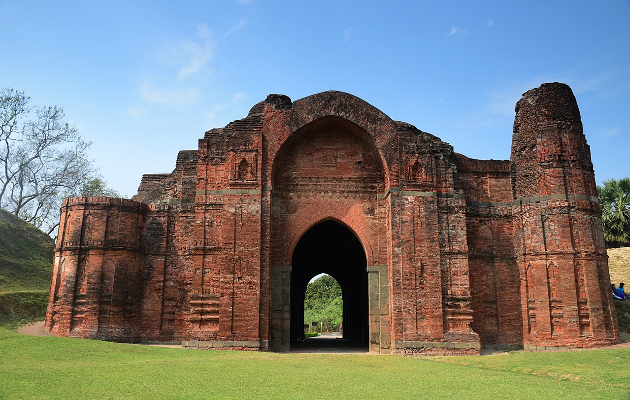 инд1280px-Dakhil_Darwaja_alias_Salami_Darwaja_at_Gaur_22.jpg