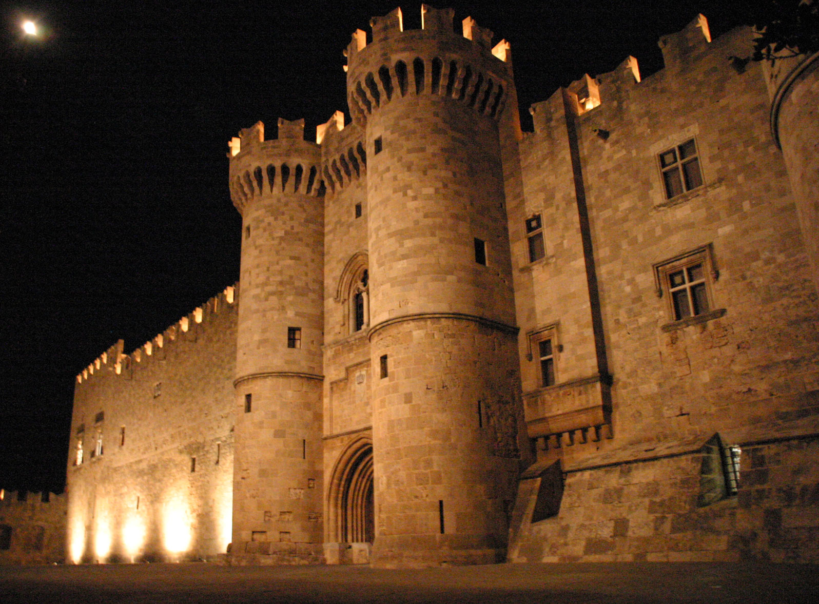 клермонRhodes Island - Castle of the Knights - Greece 2.jpg