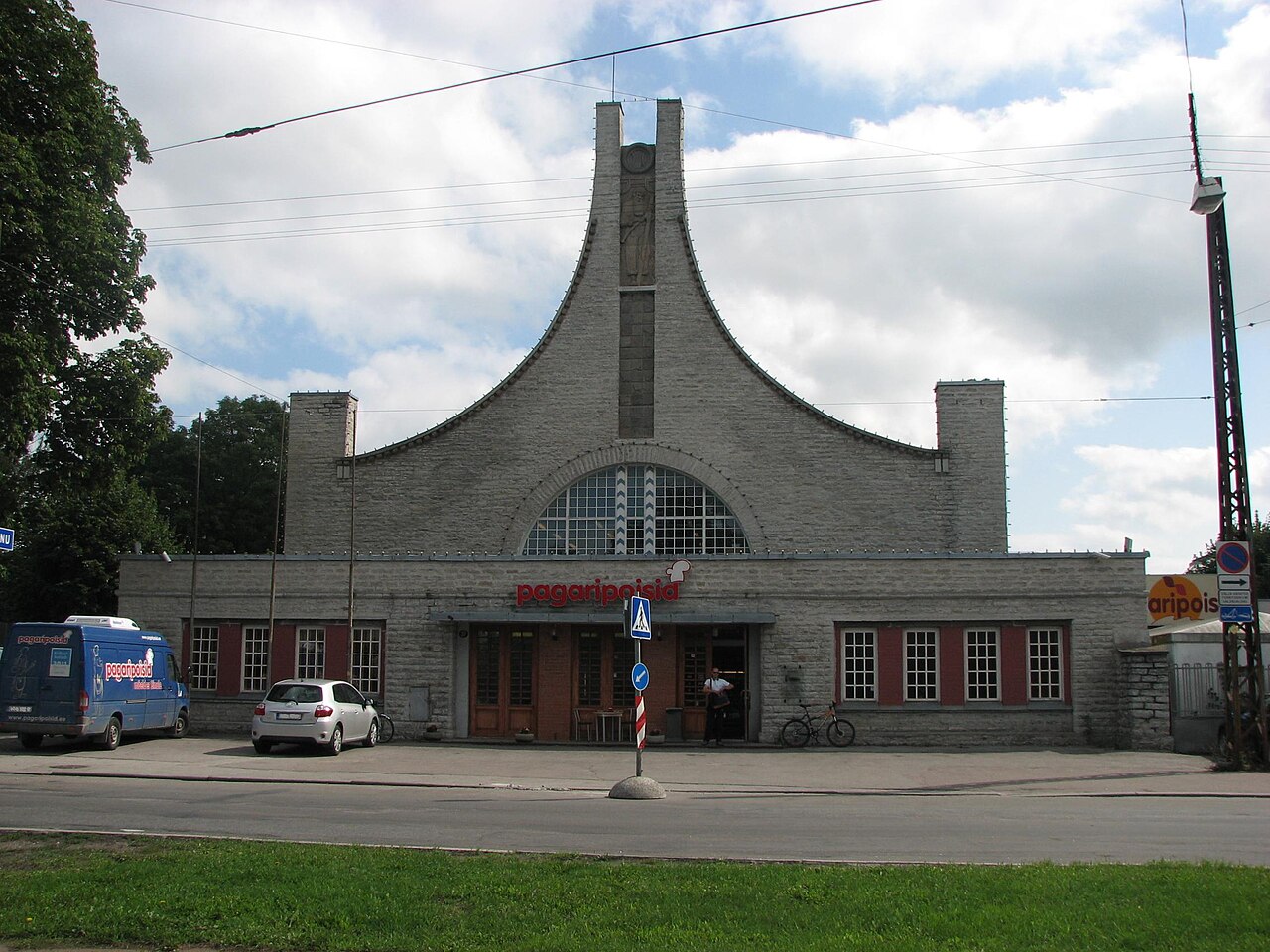 народн дом Lutheri_vabriku_rahvamaja_fassaad.IMG_7659.jpg