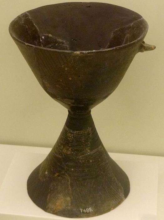 ранний640px-Tonkelch_Pyrgos_01.jpg
