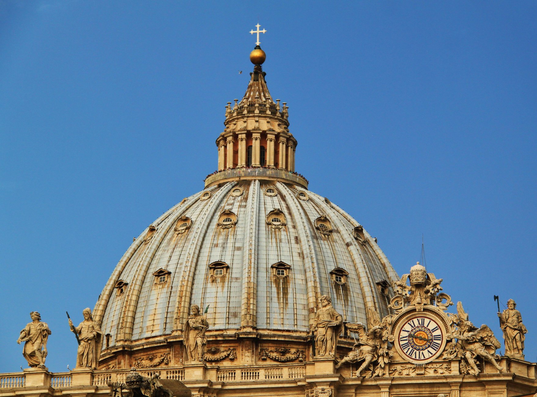рим Купол_собора_Святого_Петра_в_Ватикане.jpg
