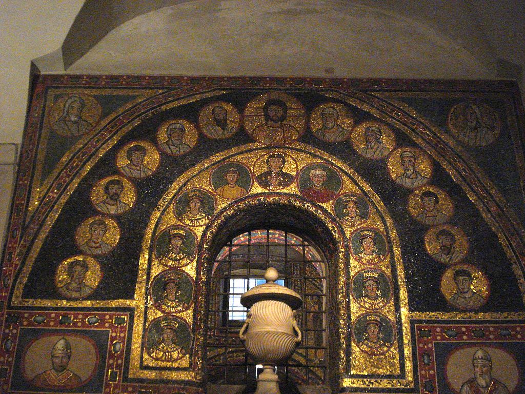 рим 1024px-St_Zeno_Chapel-entrance.jpg