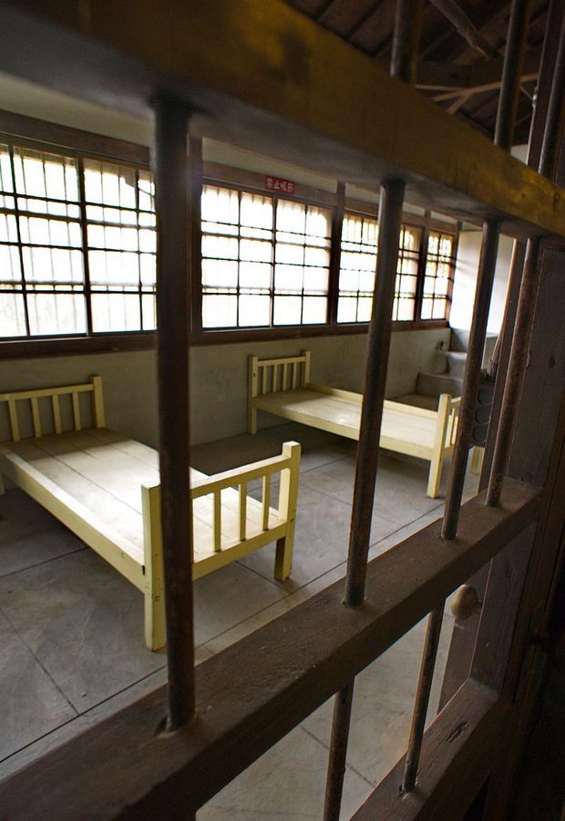 тайв тюрьмаOld_Chiayi_Prison,_Clinic,_Chiayi_City_(Taiwan).jpg