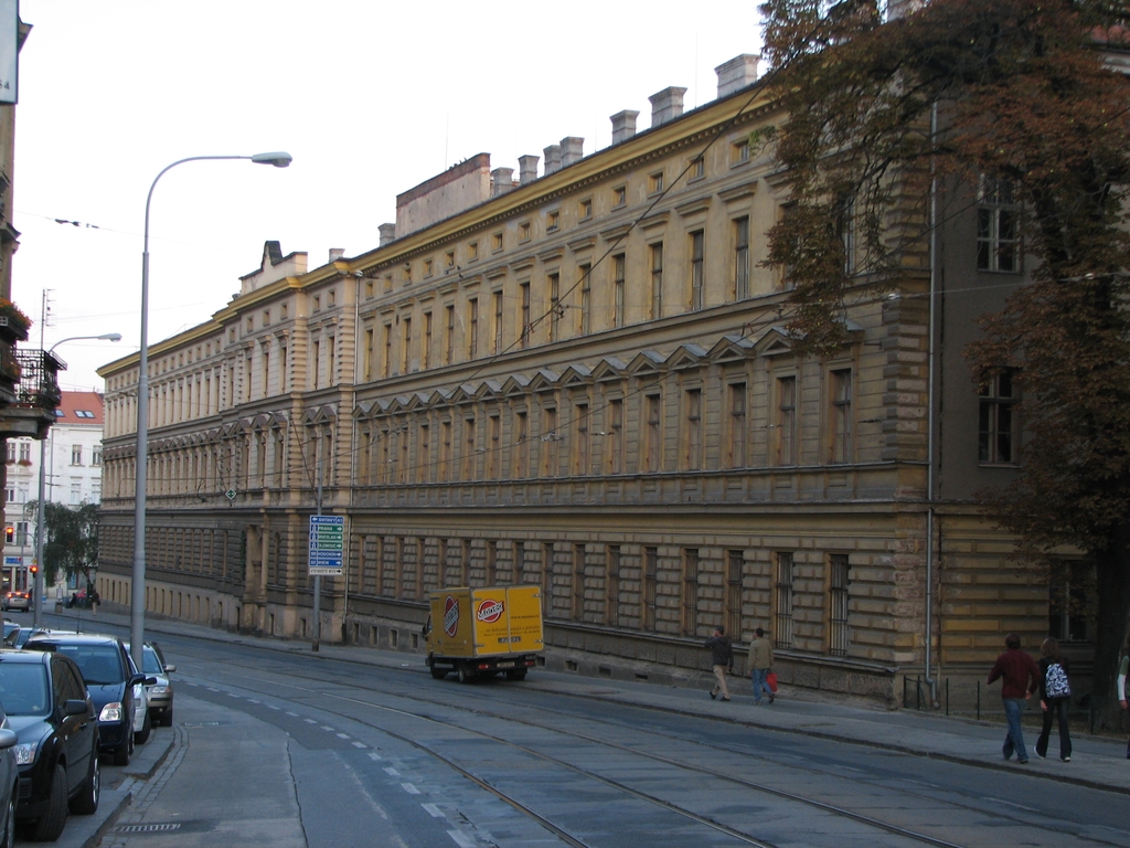 чехBuilding_in_Udolni_street,_Brno.jpg