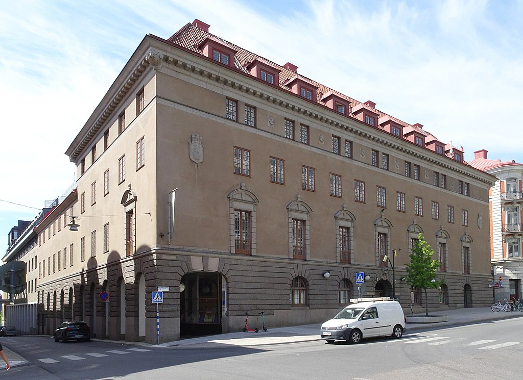 шв1024px-Brunkhuvudet_1,_Malmtorgsgatan,_juli_2020b.jpg