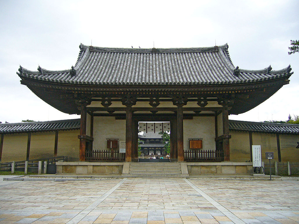 яп1024px-Horyu-ji_nandaimon02_2048b.jpg