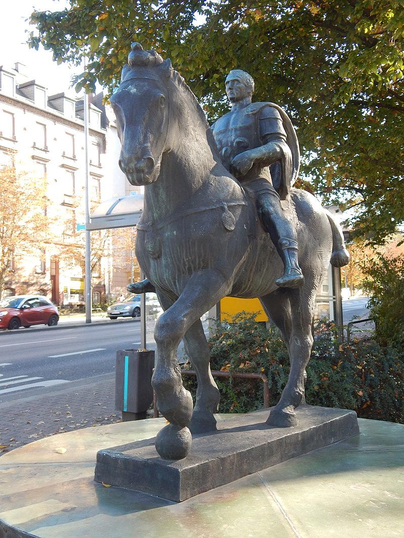 10 Carolusbrunnen_06.jpg