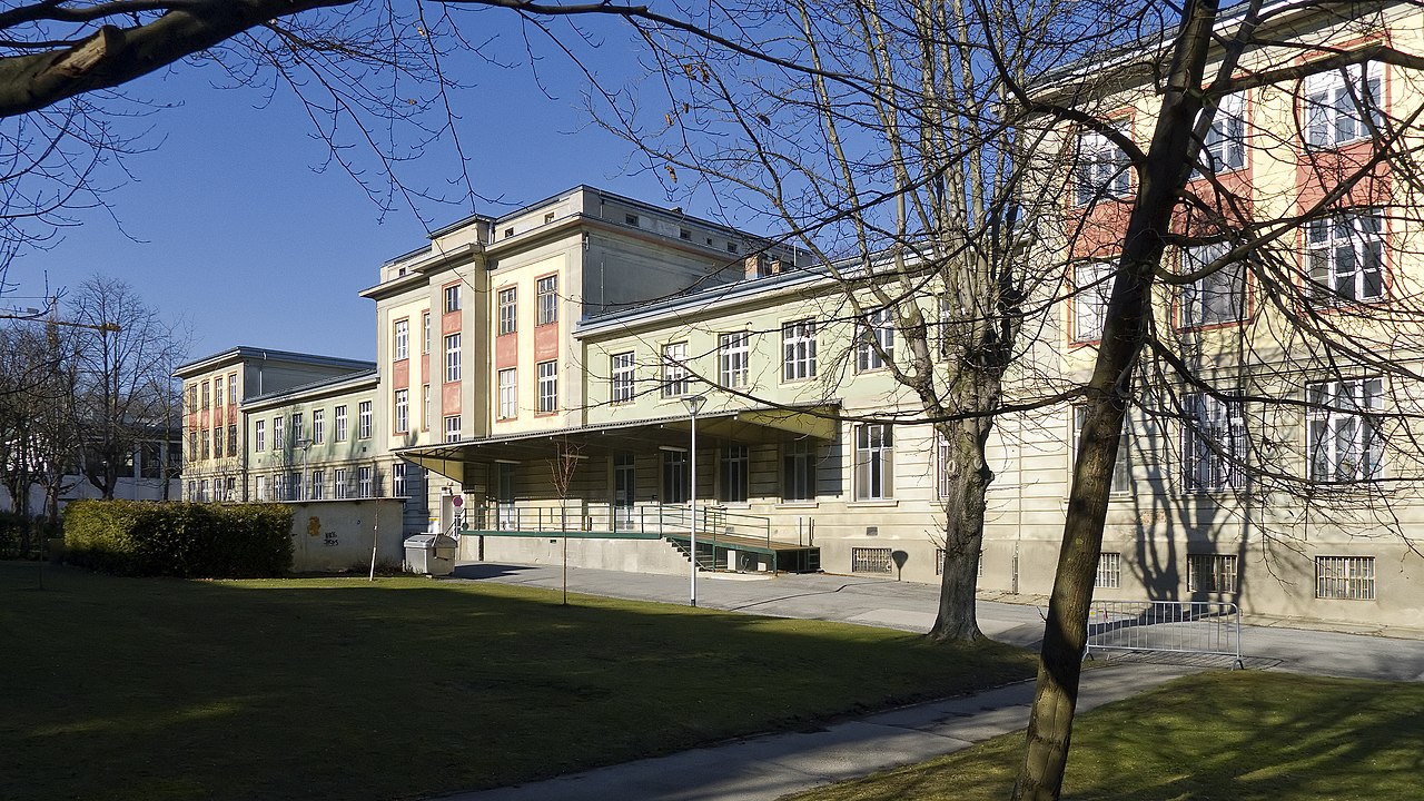 10 Semmelweis-Frauenklinik_Haus.4_01.jpg