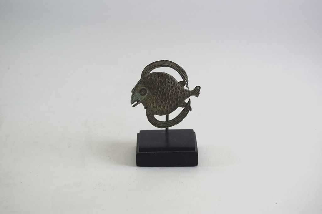 1024px-Brooklyn_Museum_2006.67.28_Weight_in_the_Form_of_a_Fish.jpg