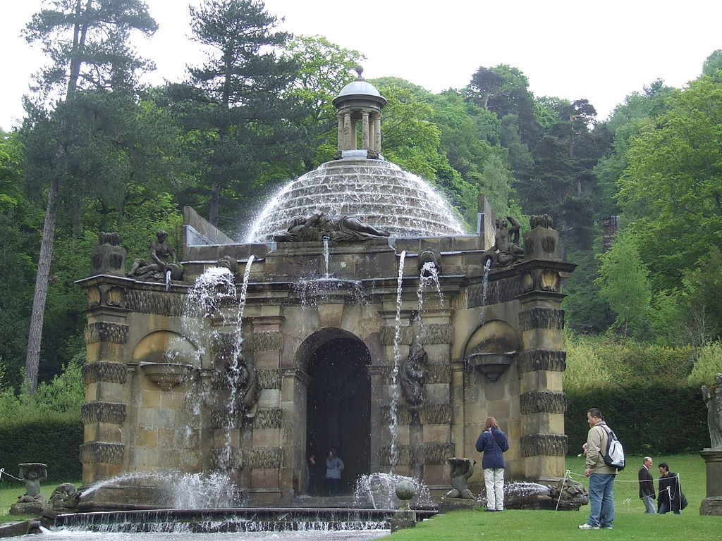 1024px-Cascade_House_Chatsworth_Derbyshire_UK.JPG
