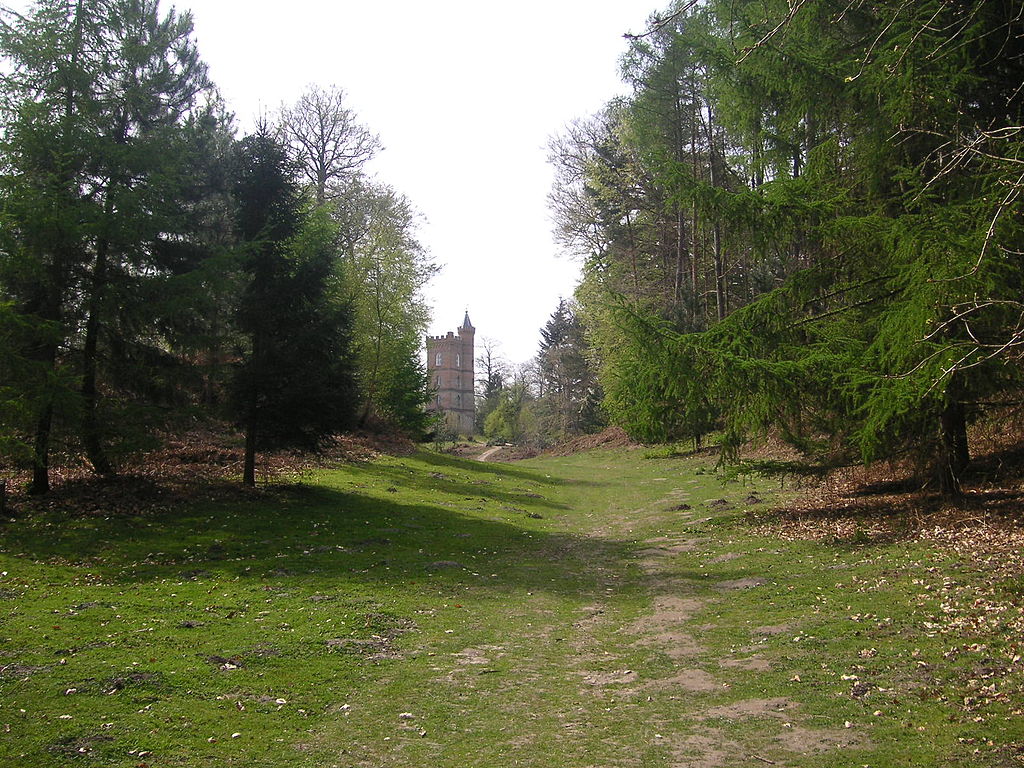 1024px-Painshill_Park_009.JPG
