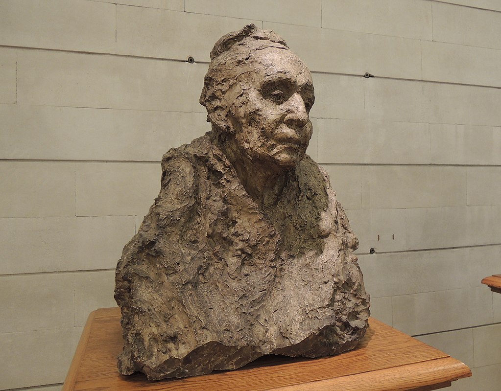 1024px-Sharlotta_Andr._Brokar_-_A.Golubkina's_museum_-_by_shakko_01.jpg