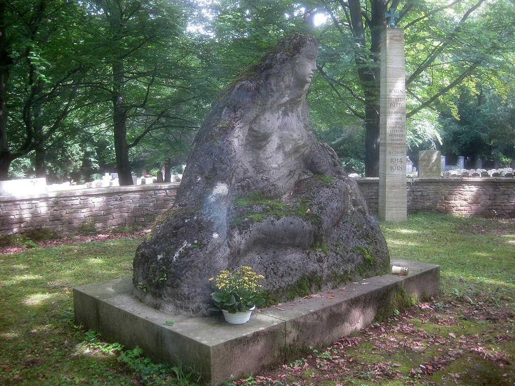 1024px-Waldfriedhof_Stuttgart,_054.jpg