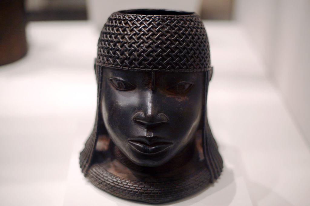 1024px-WLA_metmuseum_Head_of_an_Oba_Edo.jpg