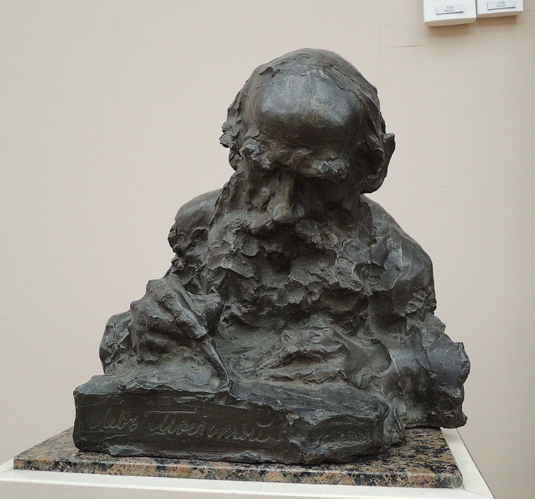 1098px-L.N.Tolstoy_by_N.A._Andreev_(1905,_Tretyakov_gallery)_01_by_shakko.jpg