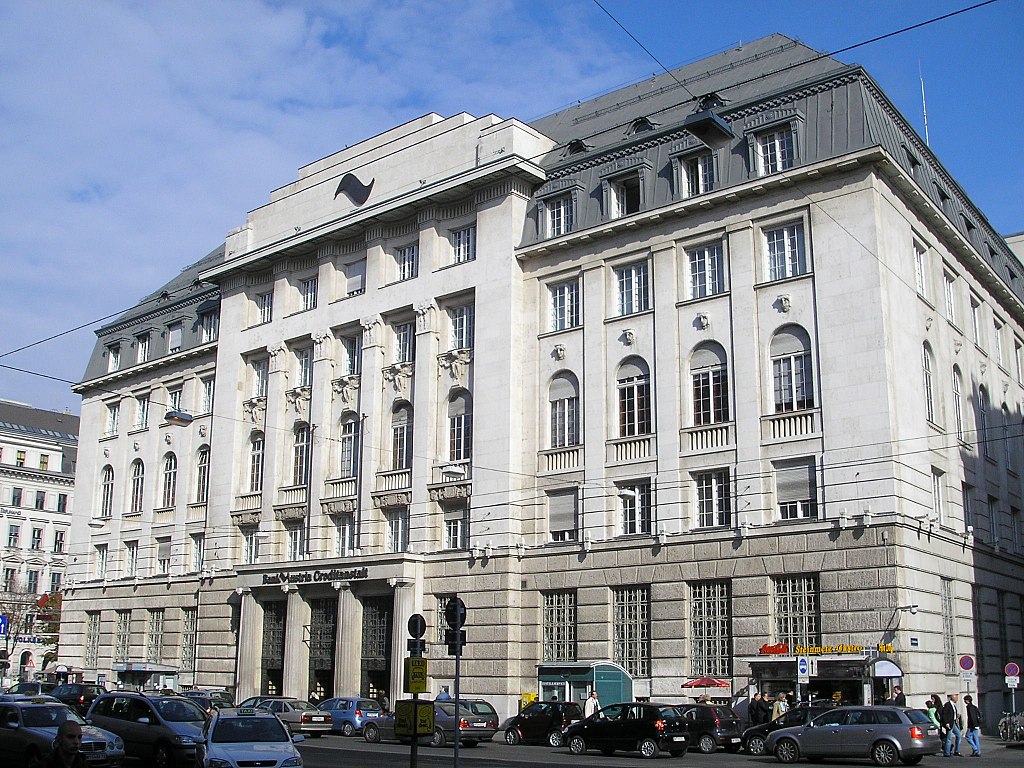 12 1024px-Creditanstalt_Vienna_Oct._2006_004.jpg