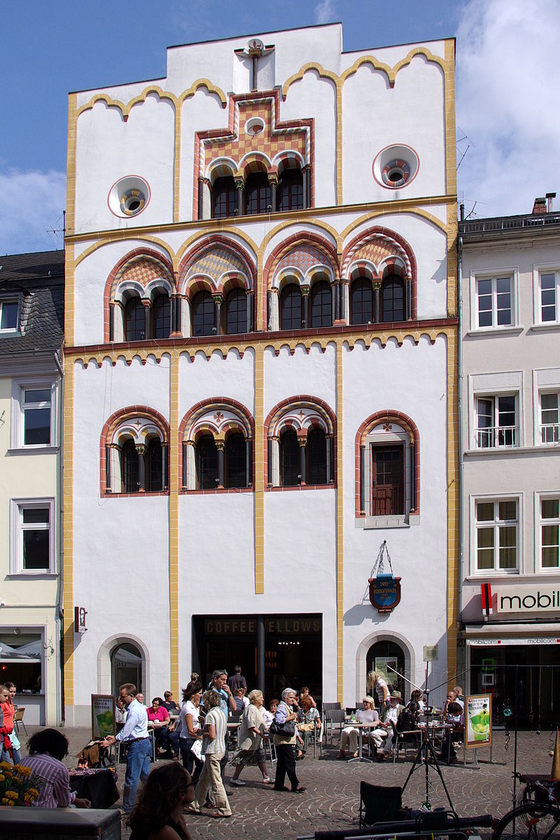 1220 Trier_Dreikönigenhaus_BW_1.JPG