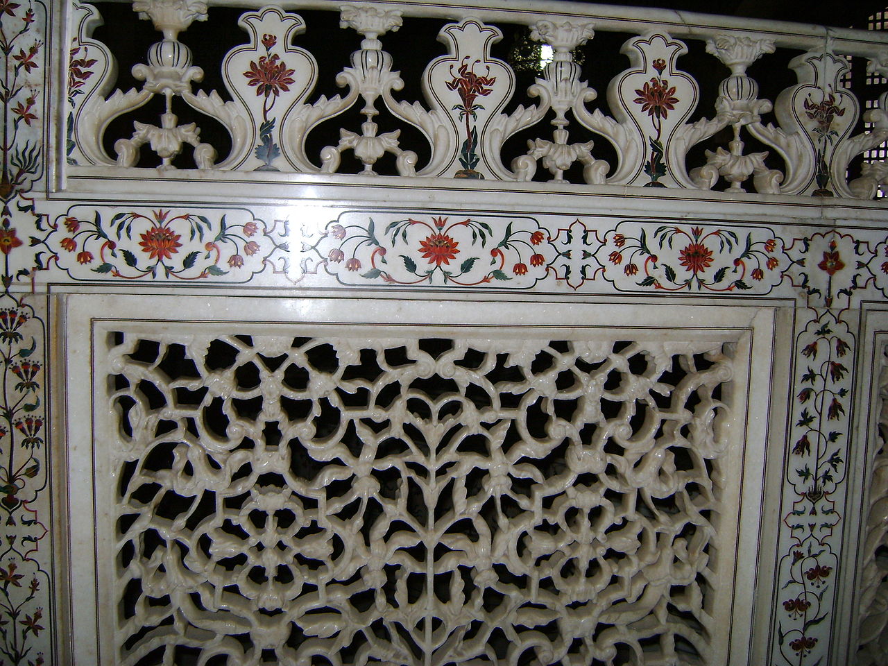 1280px-Carving_Work_on_Limestone_-_Ajith.JPG