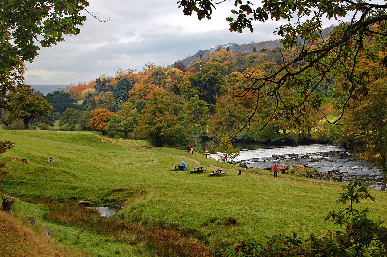 1280px-Flickr_-_Duncan__-_Chatsworth_Park.jpg