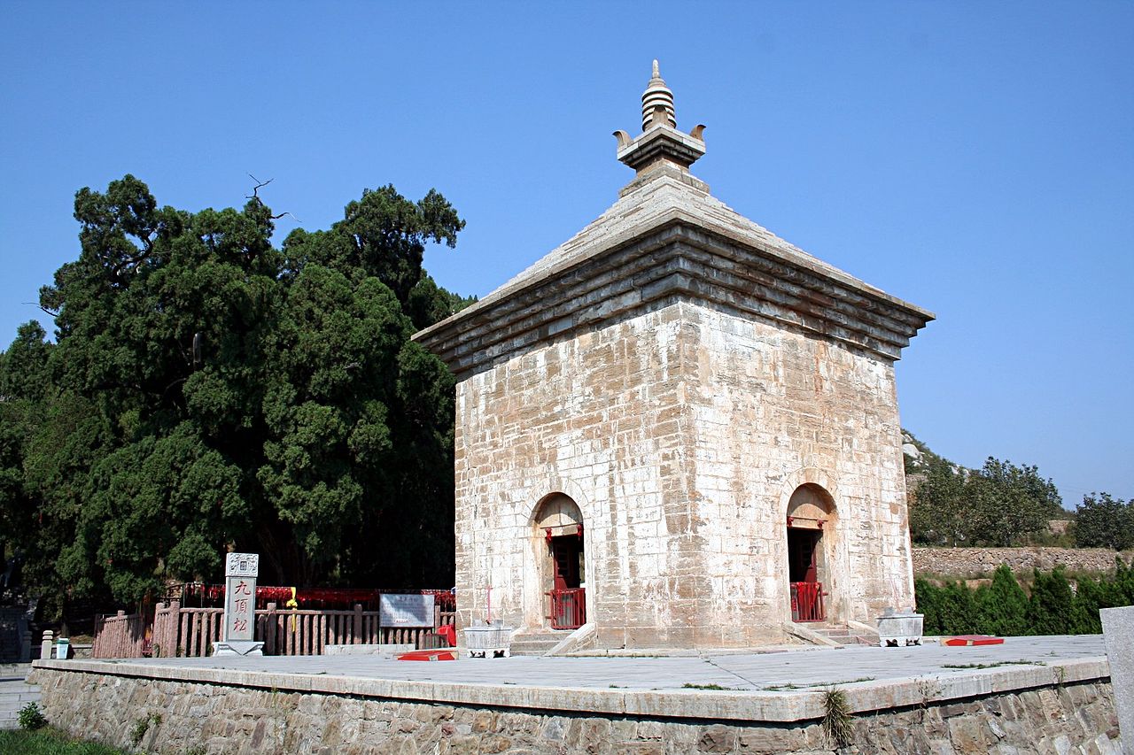 1280px-Four_gates_pagoda_shandong_2006_09.jpg