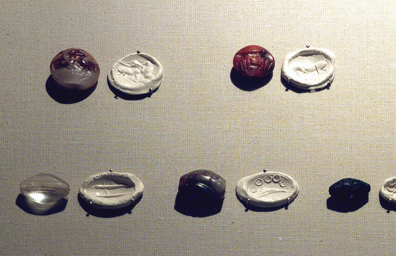 1280px-Minoische_Siegel.jpg