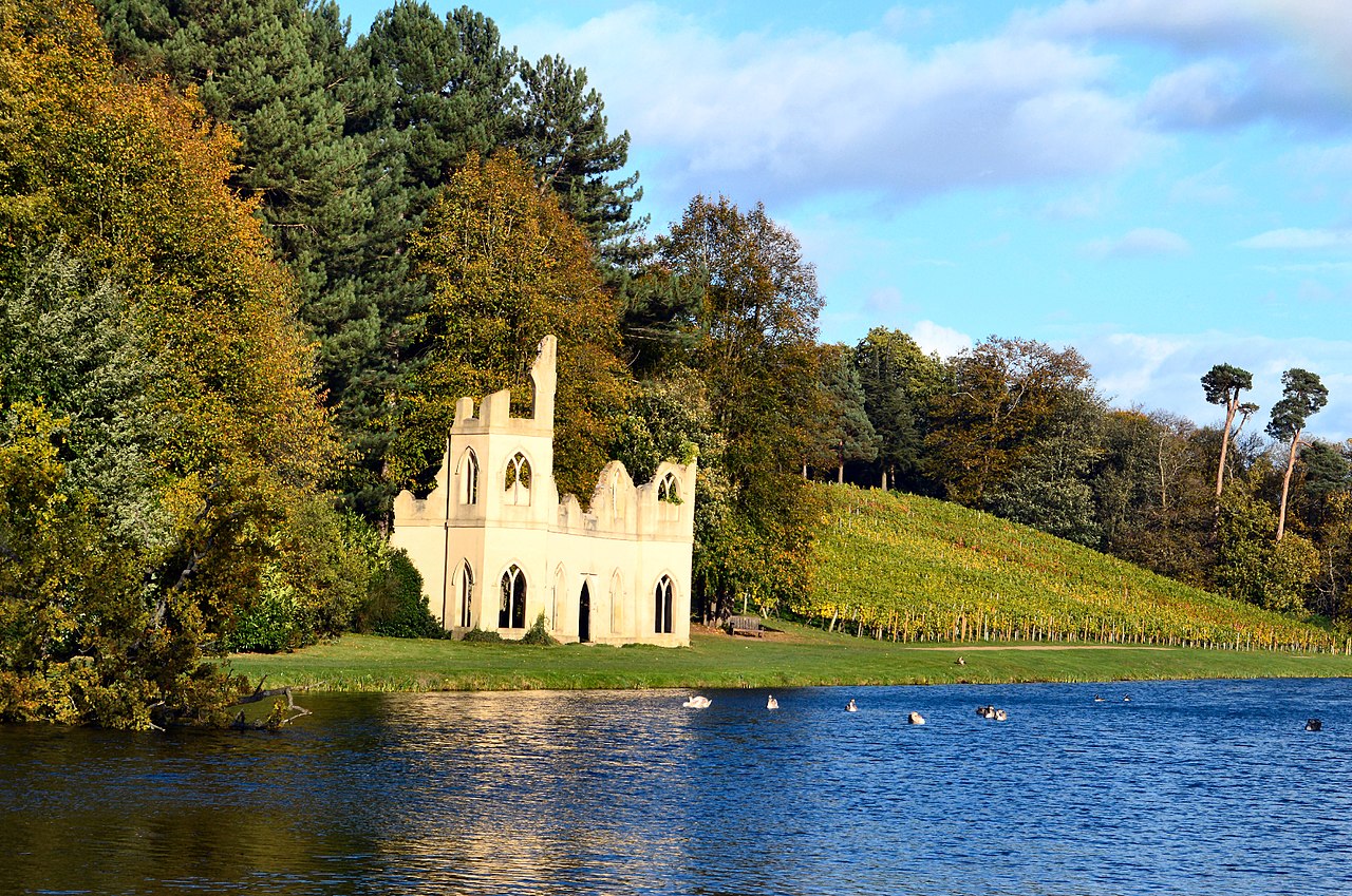 1280px-Painshill_Park_Ruined_Abbey_and_Vineyard.jpg