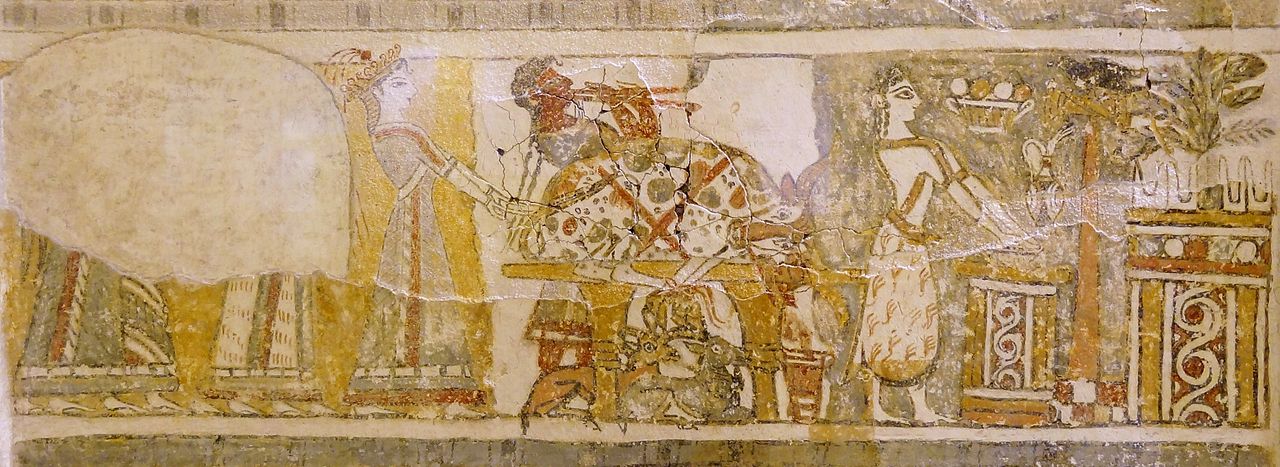 1280px-Sarkophag_von_Agia_Triada_06  14.jpg