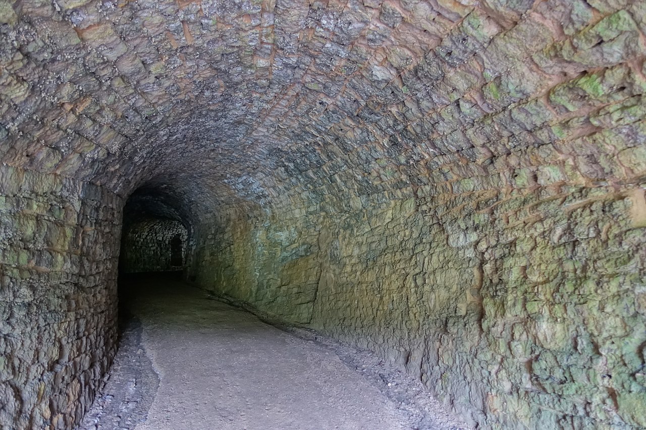 1280px-Tunnel,_Studley_Royal_Park_-_North_Yorkshire,_England_-_DSC00883.jpg