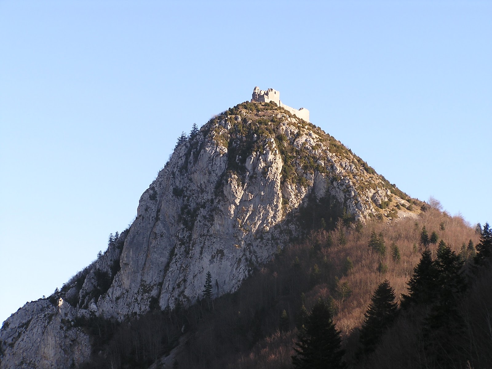 1363267978_montsegur-2.jpg-5b400_465d.jpg