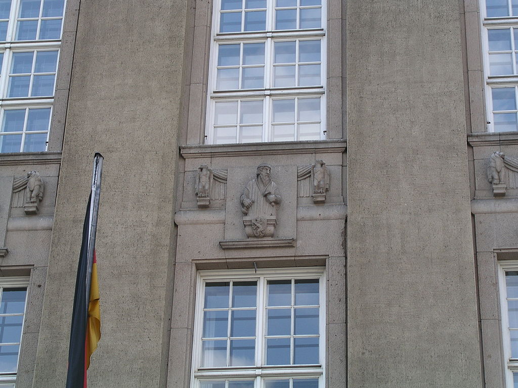 14 1024px-08-07-01_Rathaus_Schoeneberg_03.jpg
