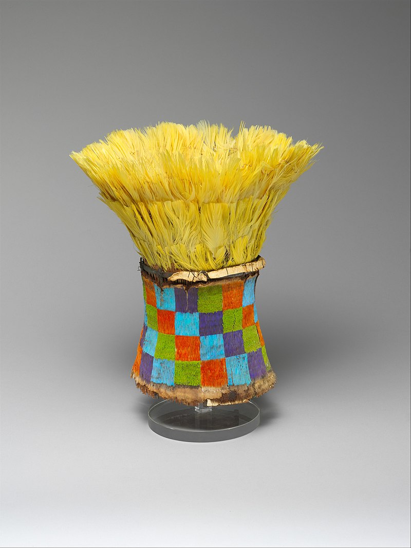 14-15 800px-Feathered_Crown_MET_DP230213.jpg