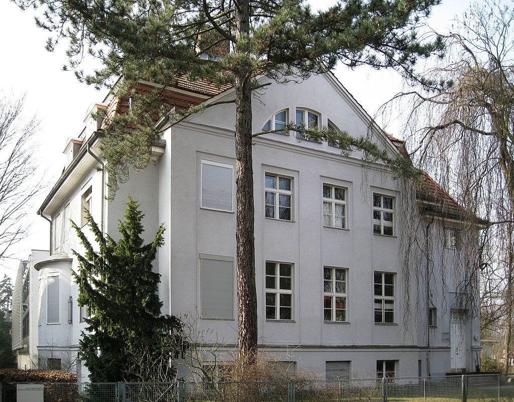 14x-Faradayweg_16_Berlin-Dahlem.jpg