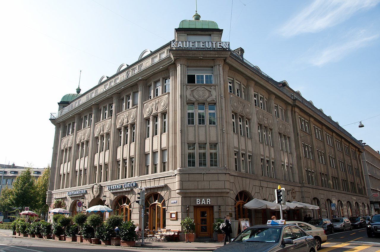 15 Kaufleuten_-_panoramio.jpg