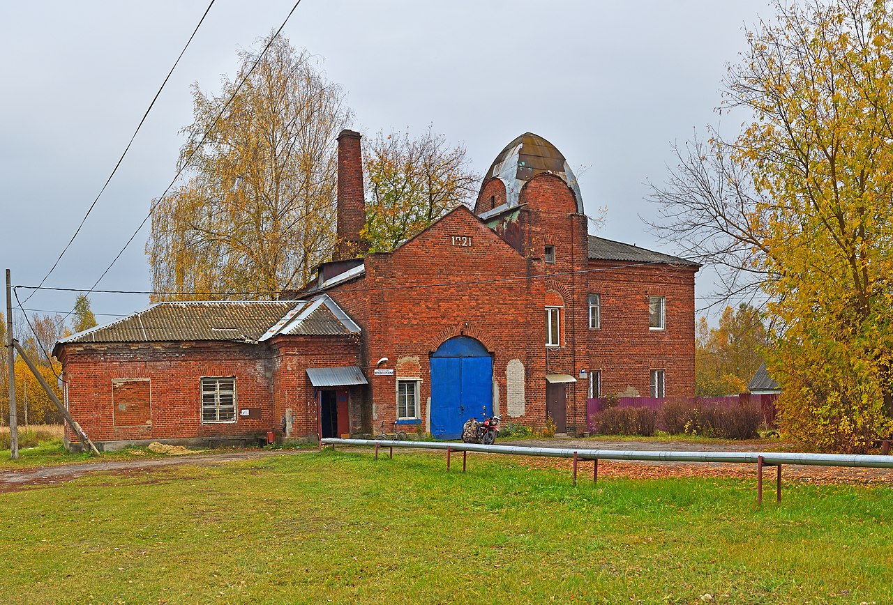 1921 насосная станция1280px-Shaturtorf_PumpingStation_011_7447.jpg