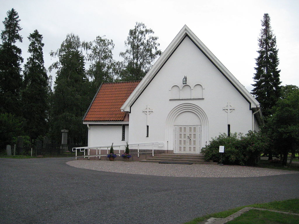 1923 1024px-Oulu_cemetery_old_chapel_20080716_01.jpg