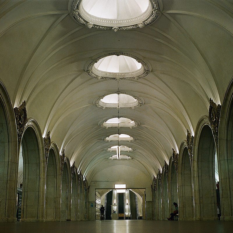 1943Paveletskaya_Metro_Station_Moscow_(210165651).jpeg