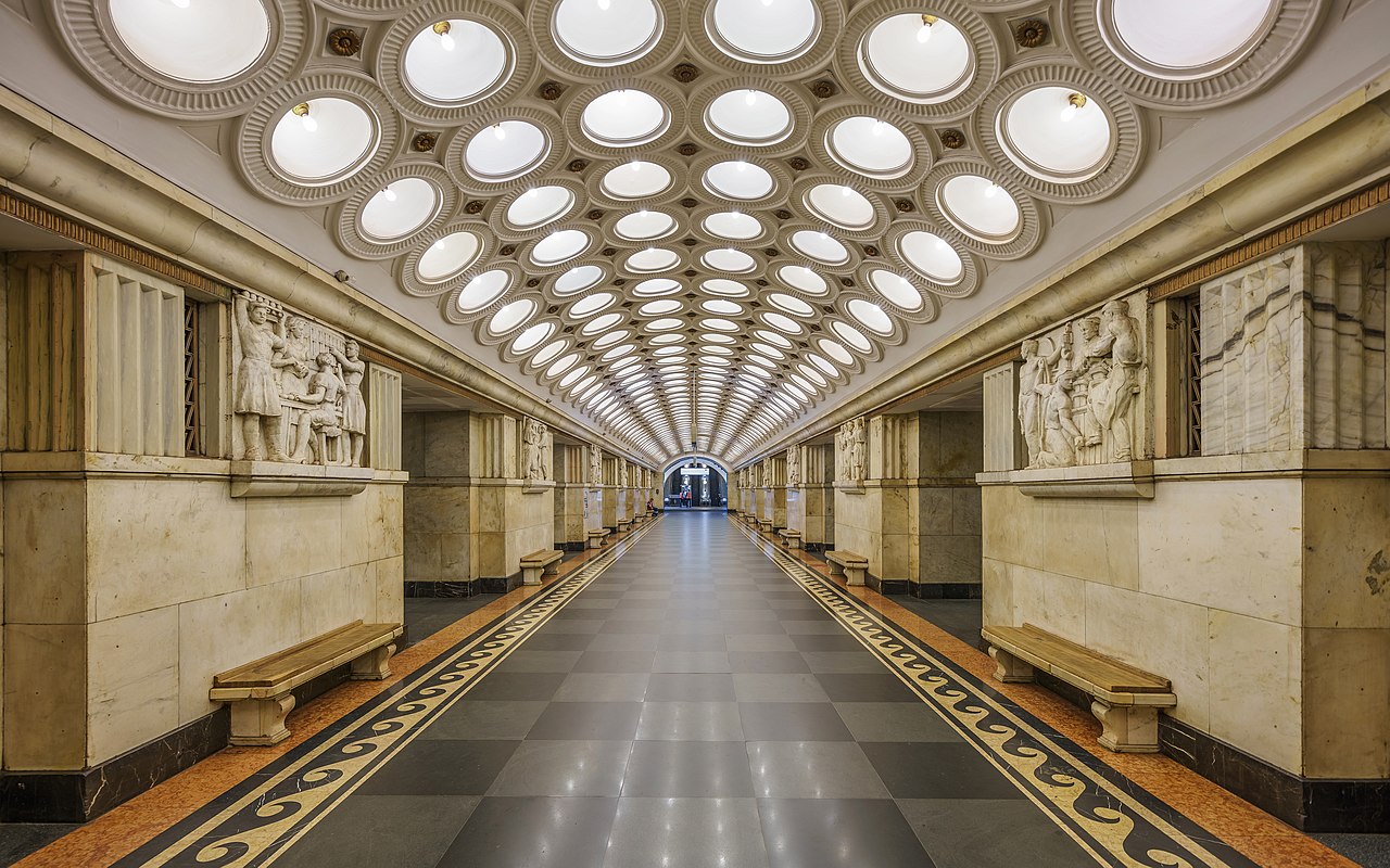 1944_Elektrozavodskaya_metro_station_asv2018-09.jpg