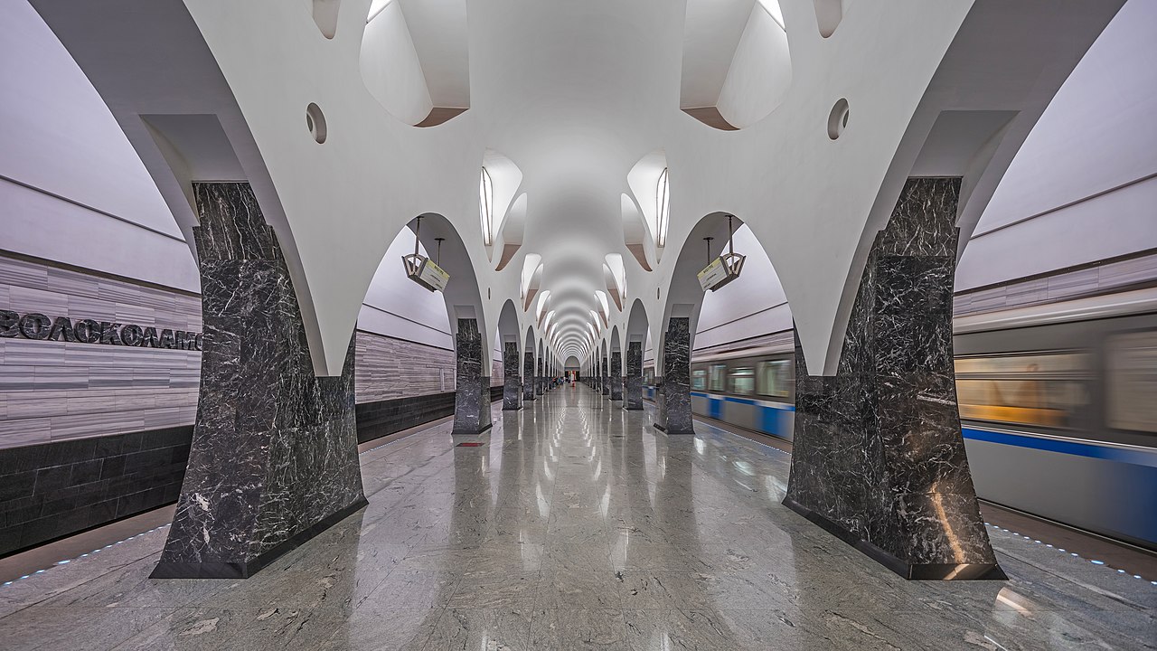 2009-Moscow_Metro_Volokolamskaya_asv2018-09.jpg