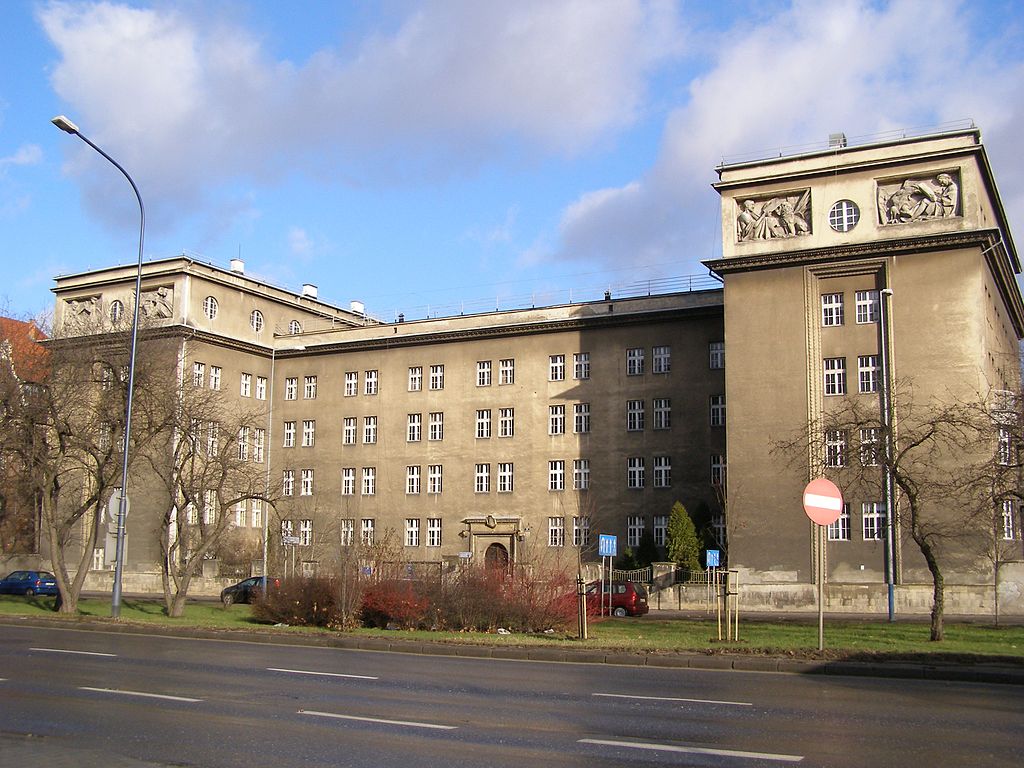 28 1024px-Krakow_Instytut_Psychologii_UJ.jpg