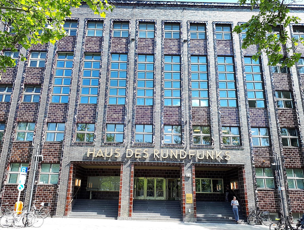30 1024px-Westend_Haus_des_Rundfunks_2020-002.jpg