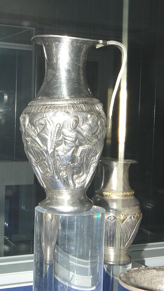 337px-Vratsa-museum-Rogozen-treasure-6.jpg