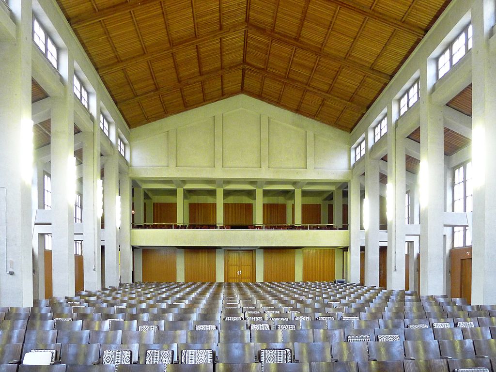 37 1024px-Erste_Kirche_Christi_Berlin_Empore.jpg