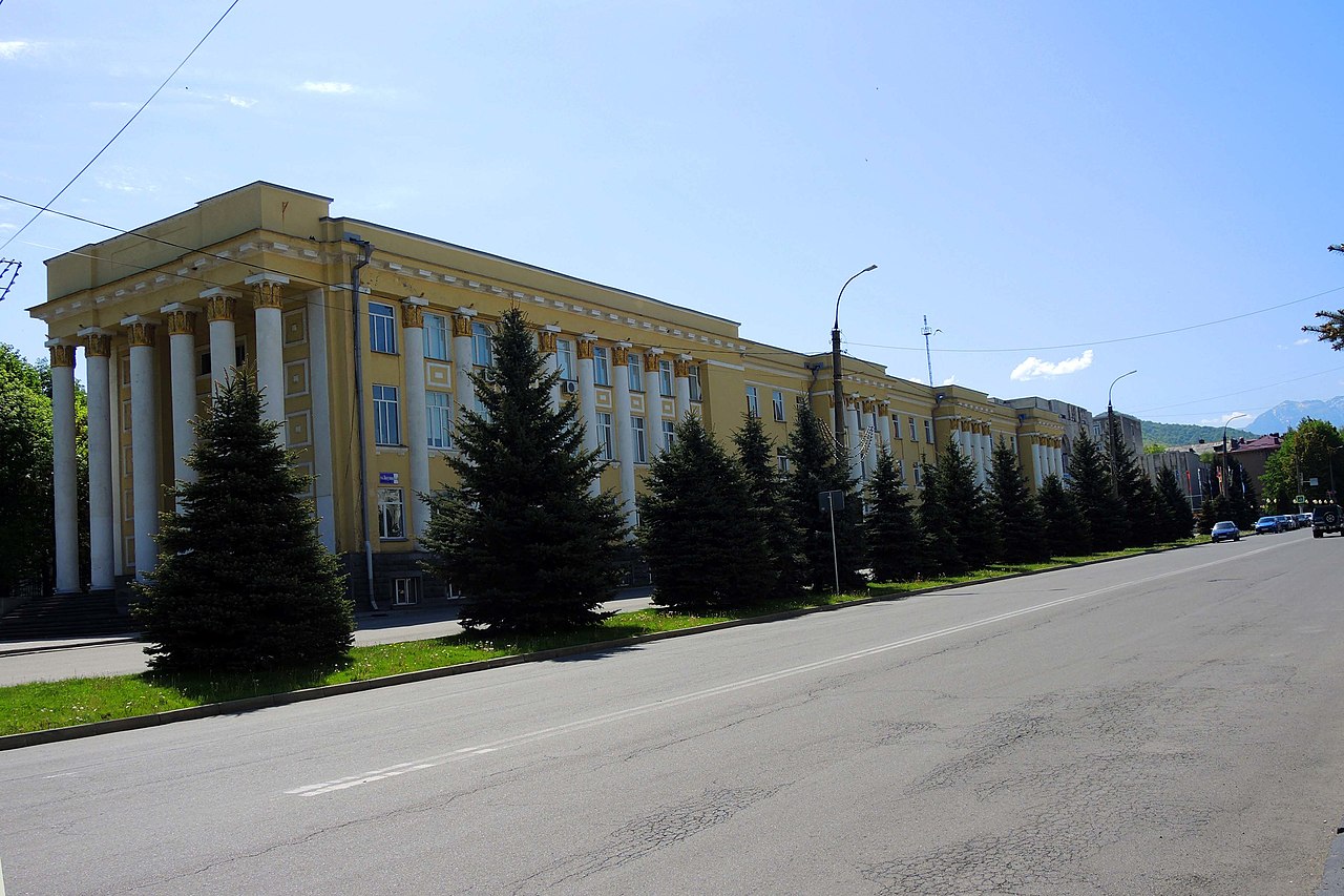 38 1280px-СОГУ_01.jpg