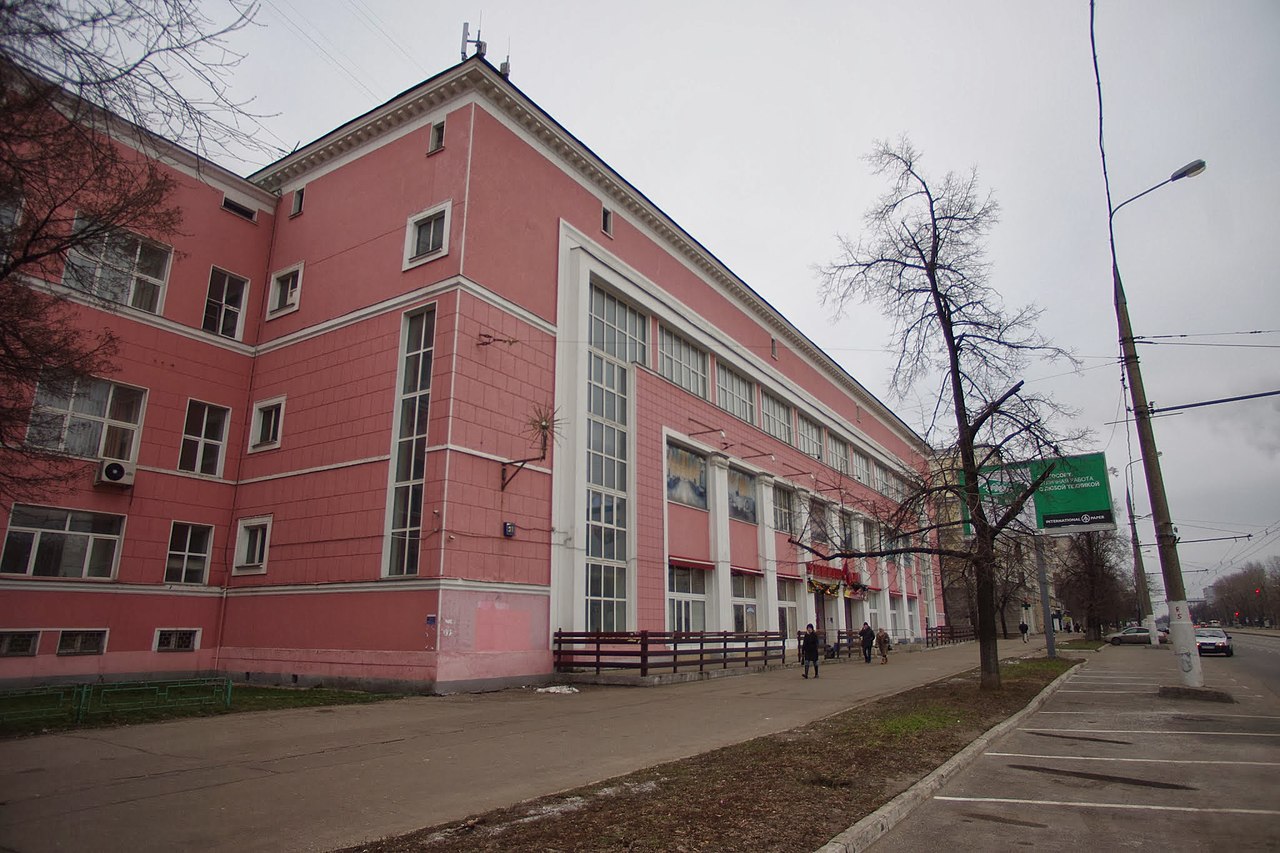 39 Sokolinaya_Gora_District,_Moscow,_Russia_-_panoramio_(31).jpg
