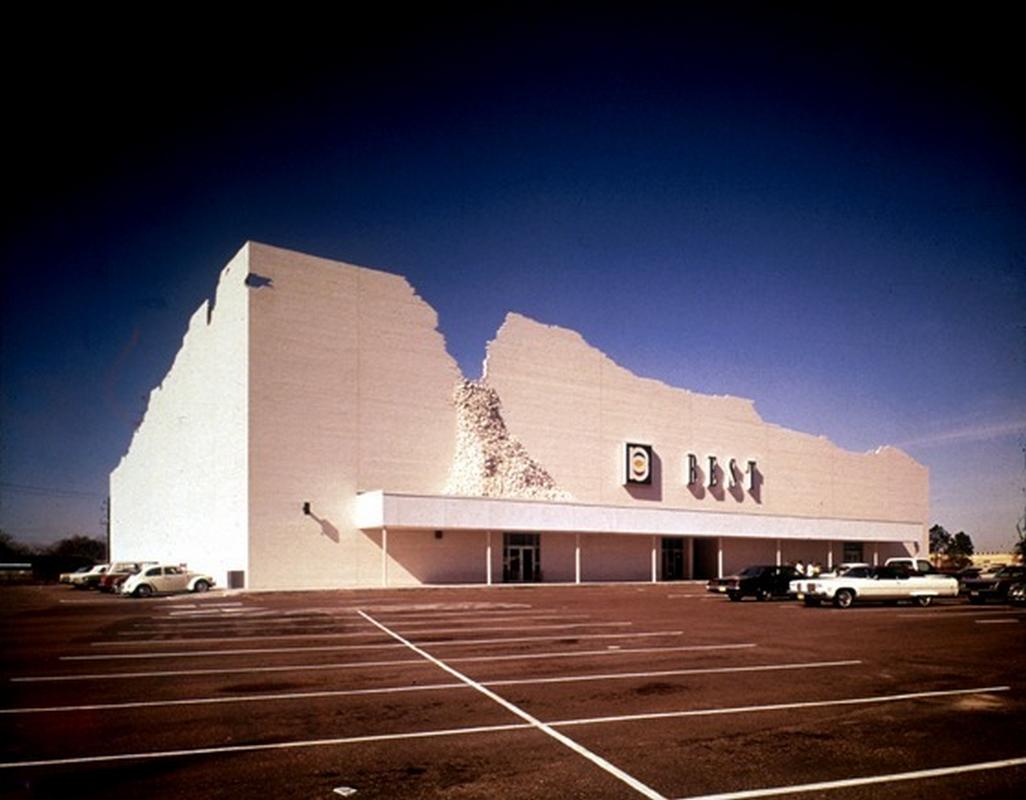 4.1975. Houston, Texas.design_low.jpg