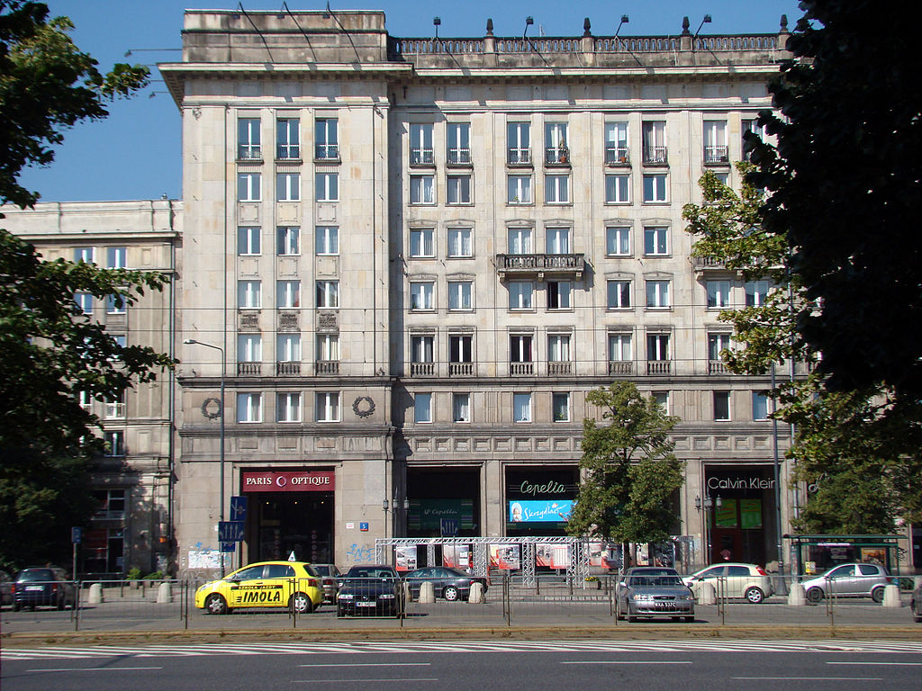 52 1024px-Constitution_Square_Warsaw_10.jpg