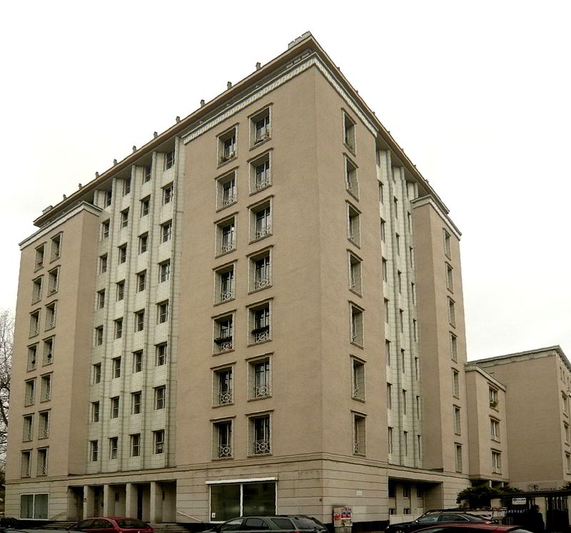 52 800px-2010-11-3_Berlin-Friedrichshain_Angela_M._Arnold_fec_(12).jpg