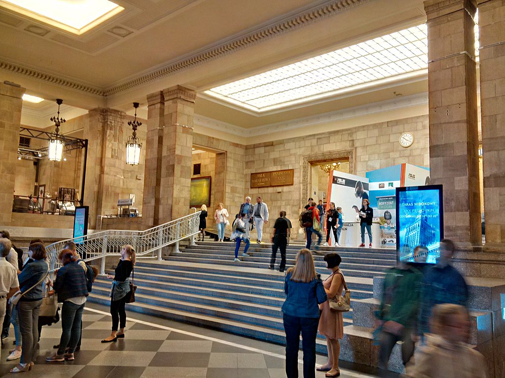 55 1024px-Entrance_hall_of_Palace_of_Culture_and_Science_in_Warsaw,_Poland,_July_2019.jpg